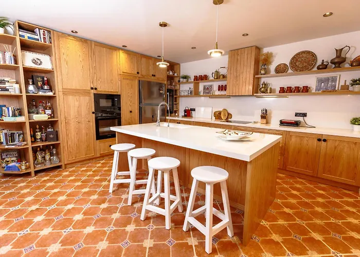 וילה Bujtina E Diellit Boutique