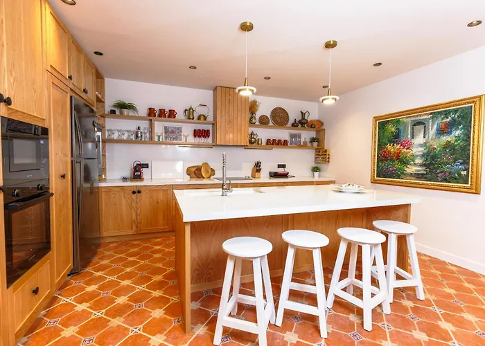 Villa Bujtina E Diellit Boutique Tirana