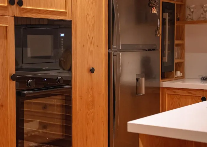 Bujtina E Diellit Boutique Villa *