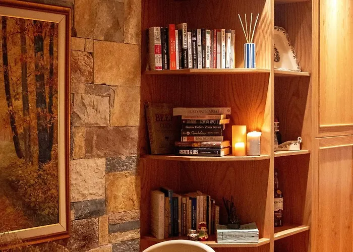 Bujtina E Diellit Boutique וילה