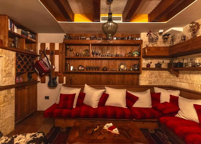 Bujtina E Diellit Boutique Villa