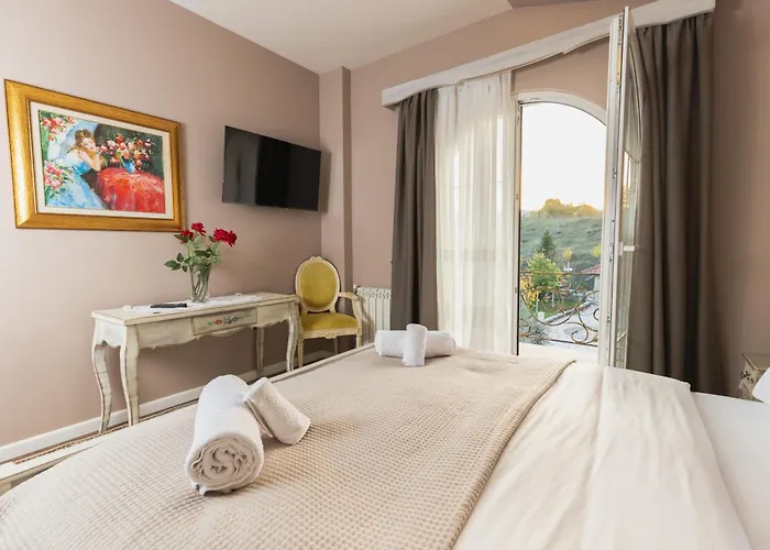 Bujtina E Diellit Boutique Villa Tirana