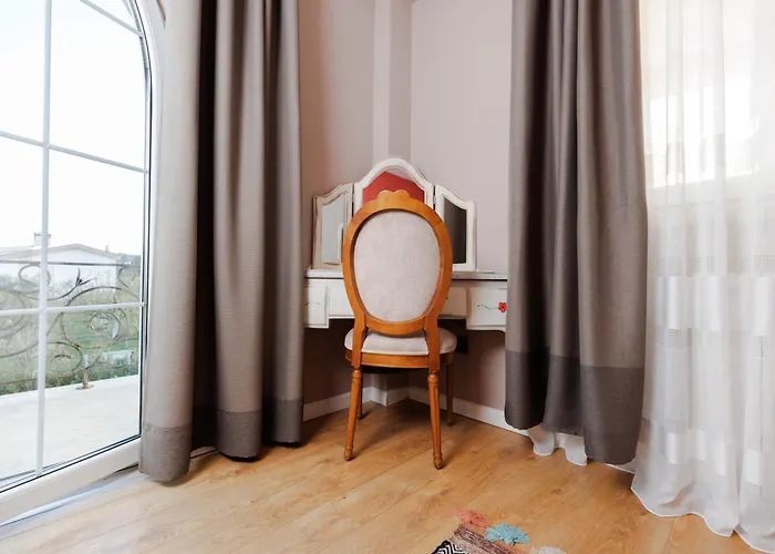 וילה Bujtina E Diellit Boutique *