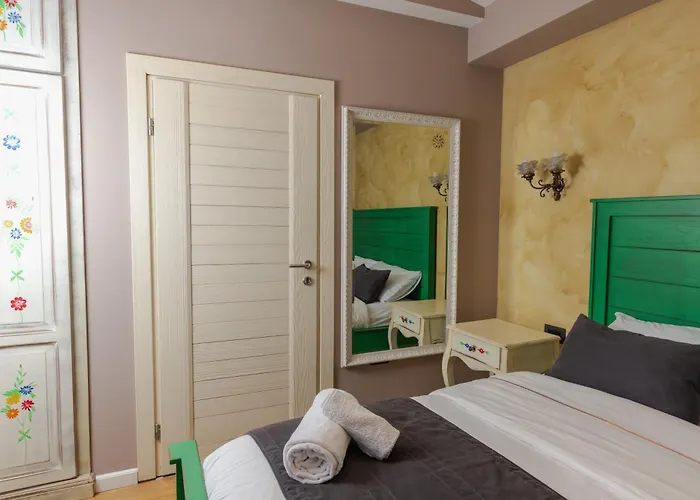 Bujtina E Diellit Boutique Tirana