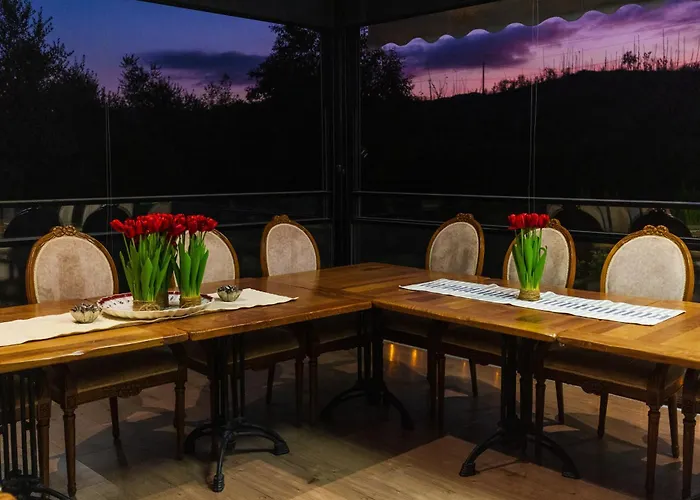 Bujtina E Diellit Boutique Villa *